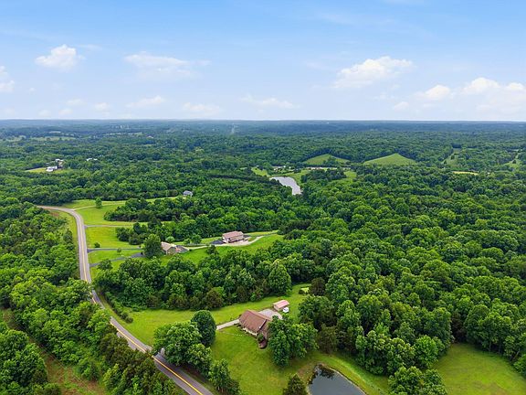 5th image of 863 Mink Run Rd