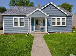 207 Court Dr, Washington, IL 61571