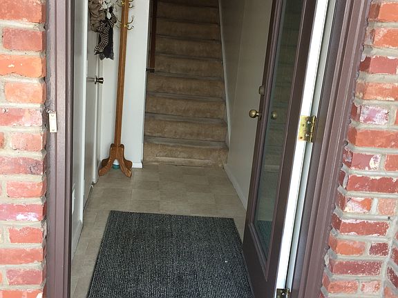 2nd image of 3094 Shelley Dr