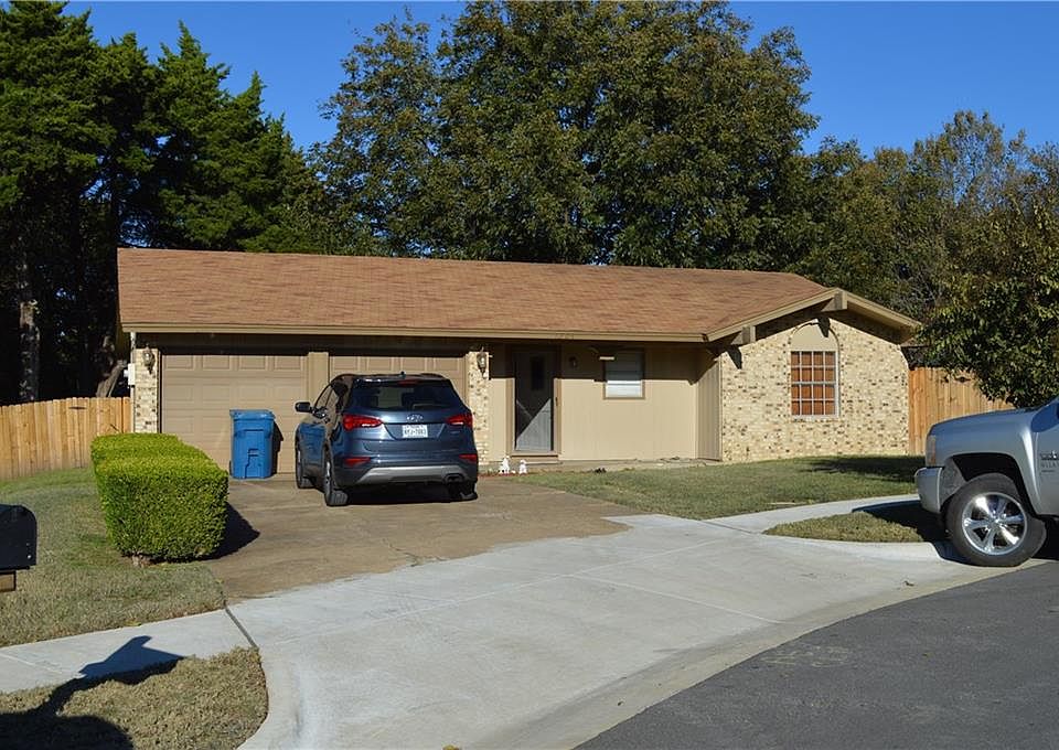 1st image of 1205 Oak Creek Cv