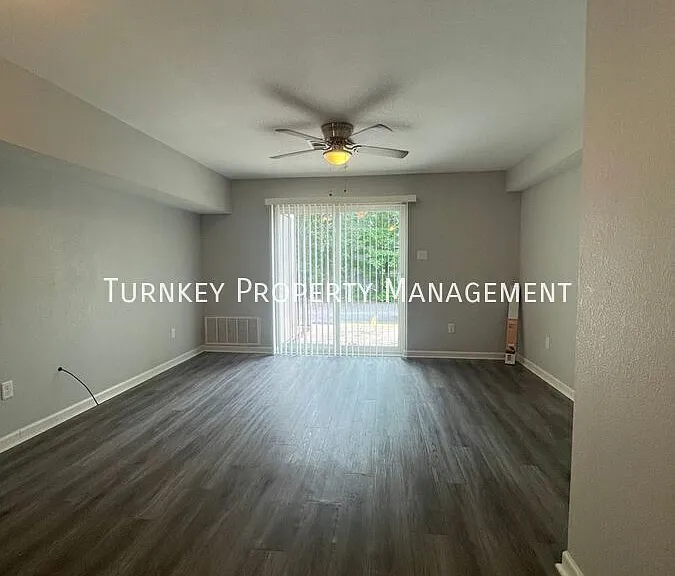 8906 Morris Manor Dr #4 — Photo 4
