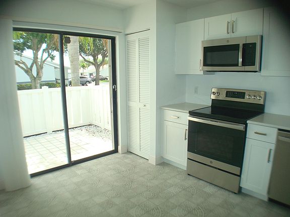5th image of 2640 Gately Dr W APT 205