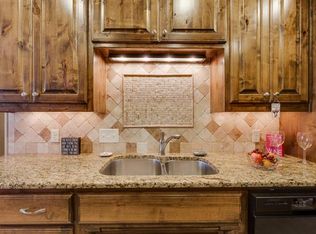 321 Mountainview Dr, Hurst, TX 76054