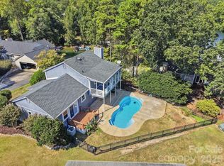 3022 Point Clear Dr, Tega Cay, SC 29708