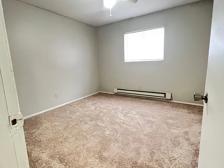 218 Walthall Ave SE — Photo 18