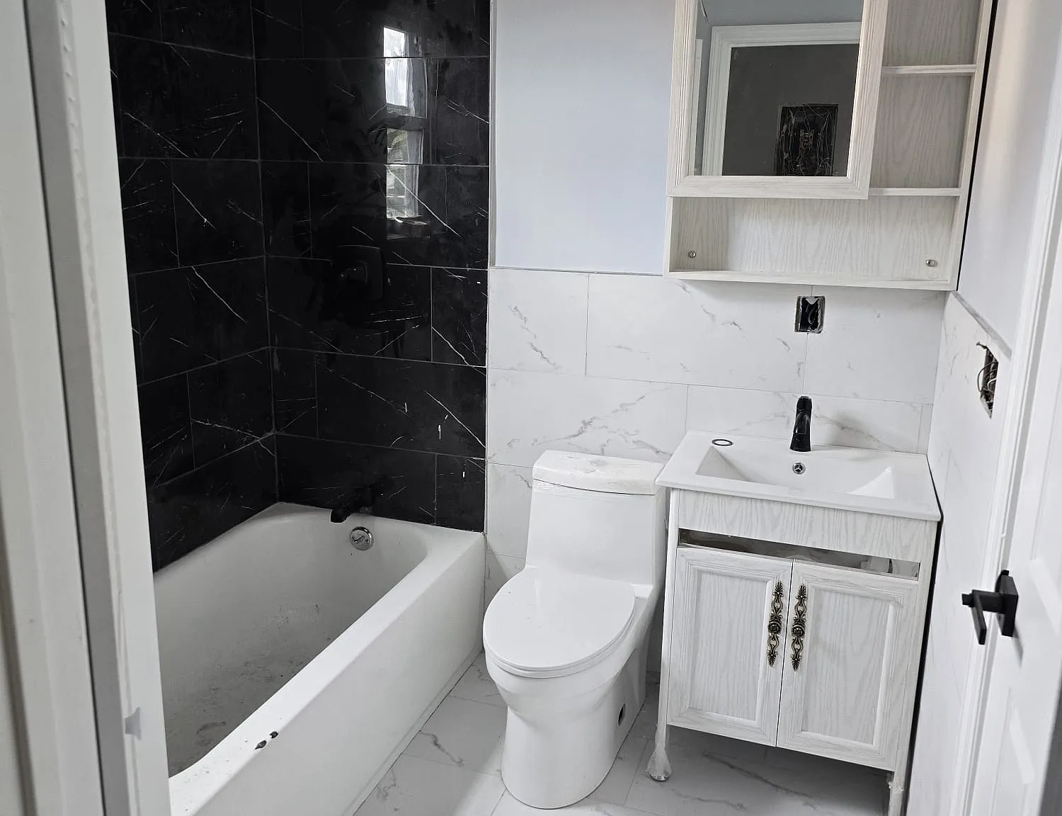 4 bed, 1600 sqft, $3,950 — Photo 3