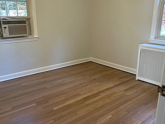 5th image of 2475 Summer St #4
