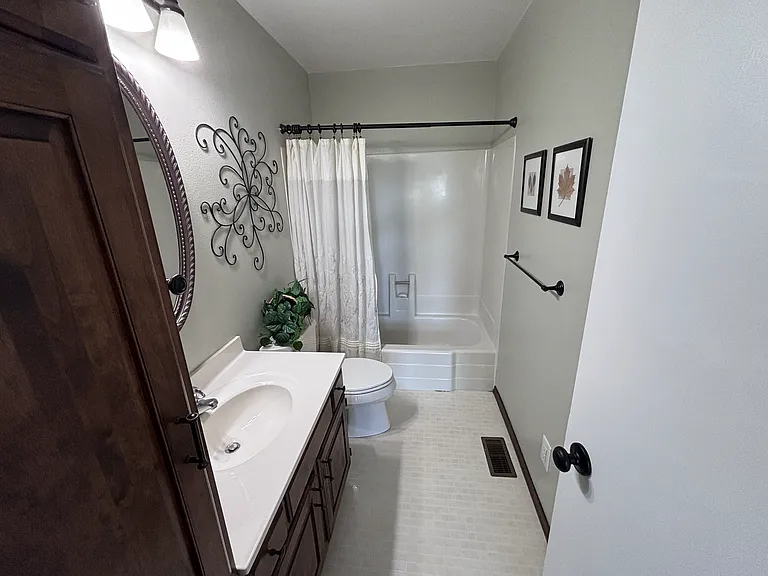 9988 Main Tree Dr — Photo 9