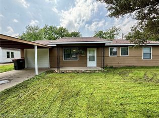 1001 Morris St, Pocola, OK 74902