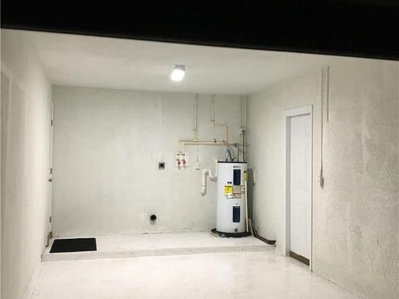 5th image of 6125 Humboldt Ave