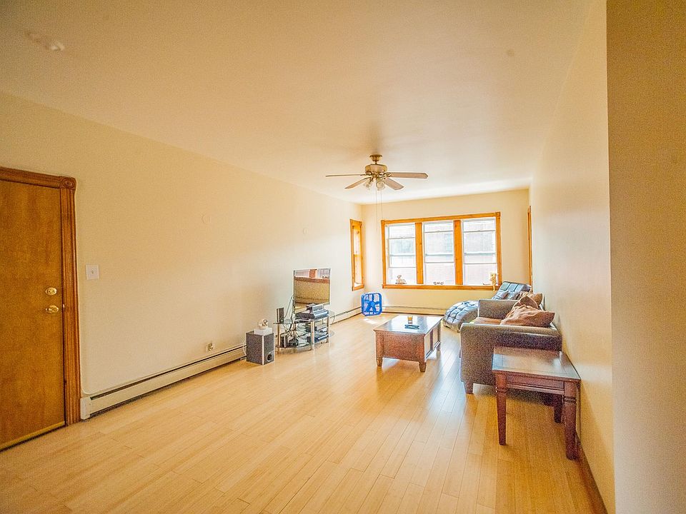 1st image of 3412 W Potomac Ave APT 3