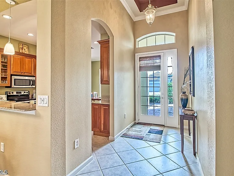 3460 Lakeview Isle Ct — Photo 12