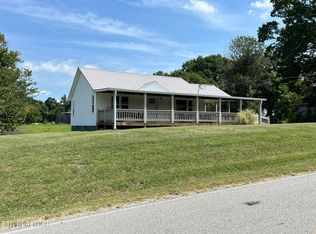 1735 Jones Chapel Rd #E/O, Byrdstown, TN 38549