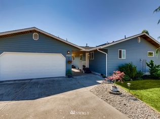 8022 Olympic View Pl, Stanwood, WA 98292