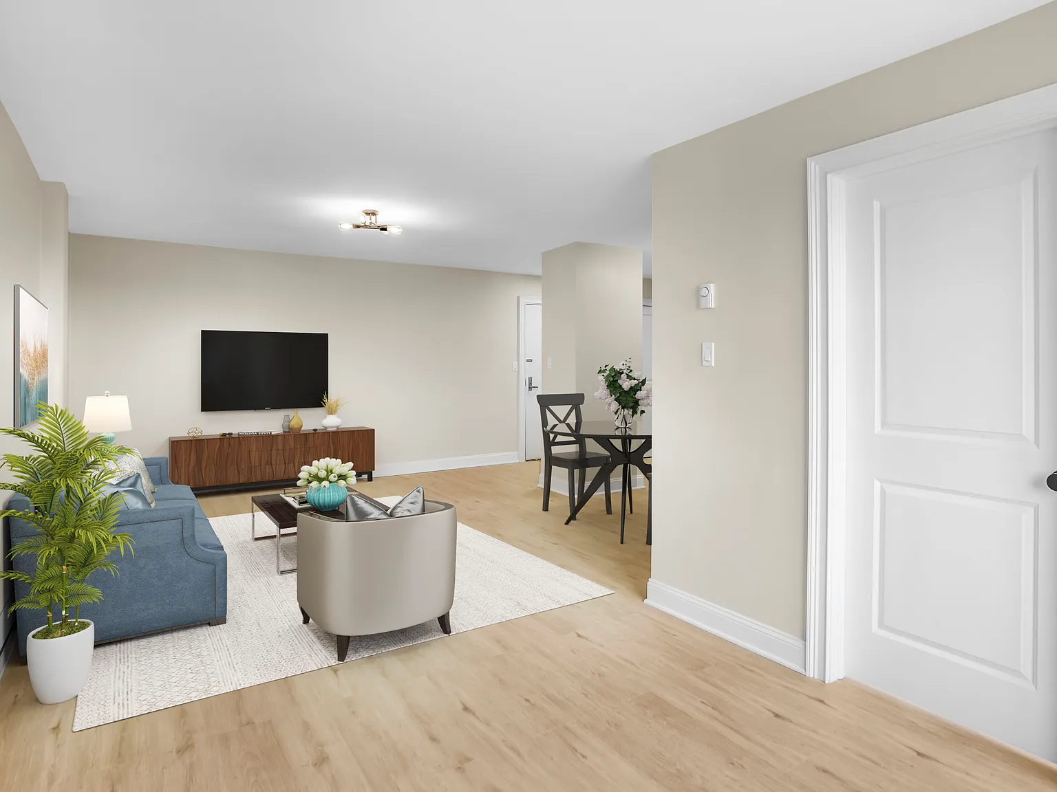 Bella Vista Apartments — Photo 4