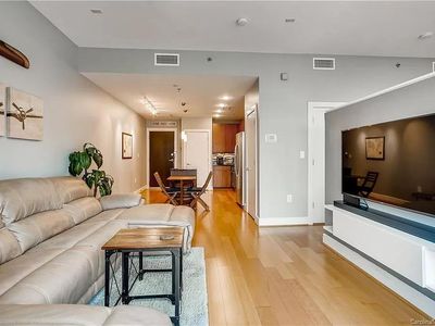 333 W Trade St Unit 1210, Charlotte, NC, 28202