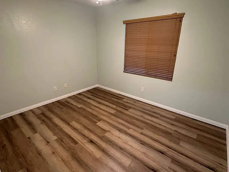 10008 Sterling Silver St — Photo 11