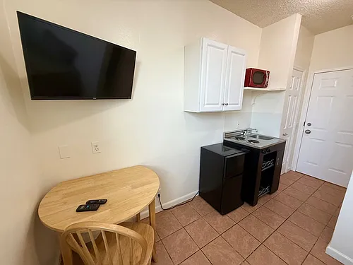 Floor plan 301