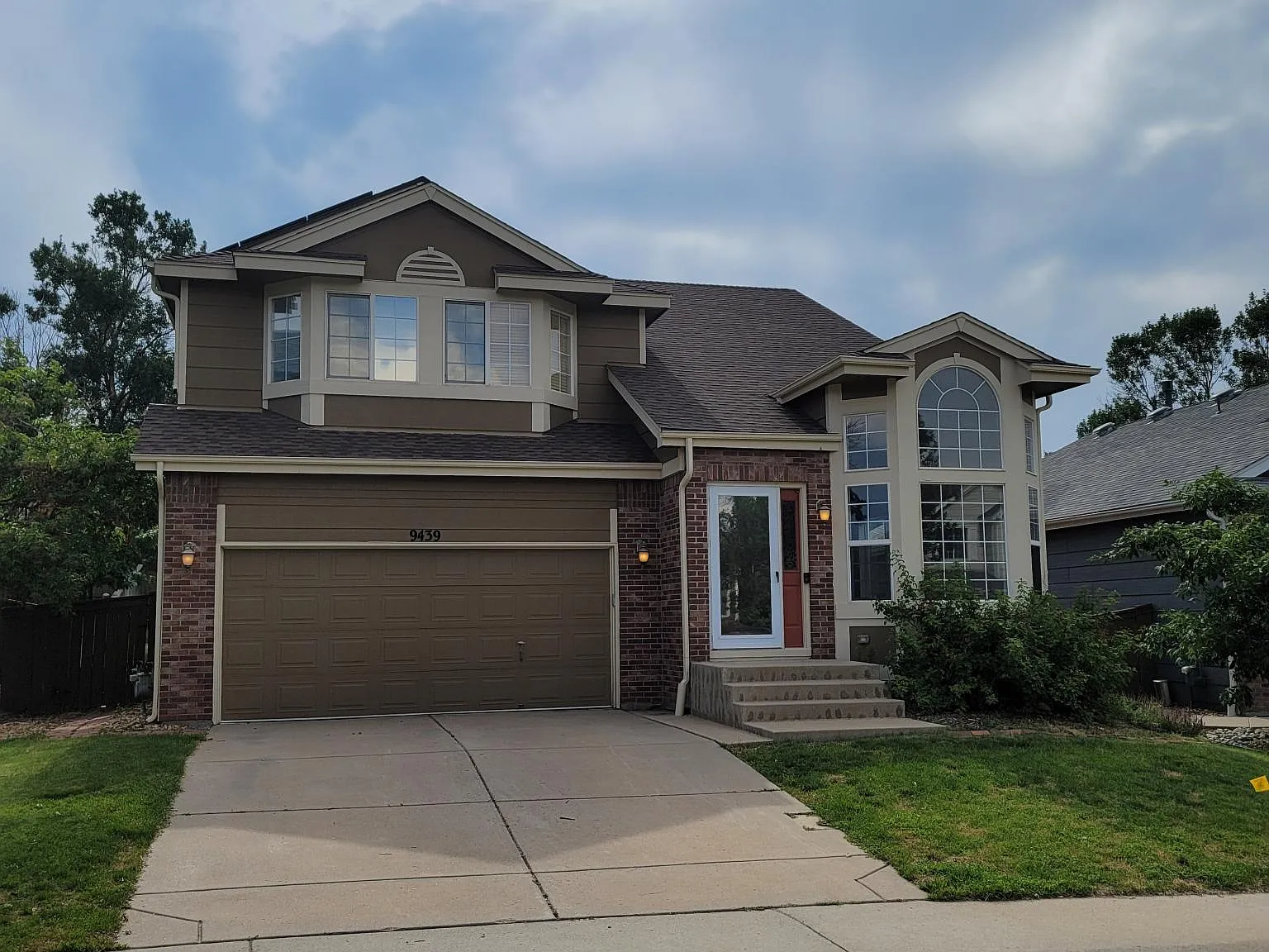 4 bed, 2716 sqft, $3,395 — Photo 1