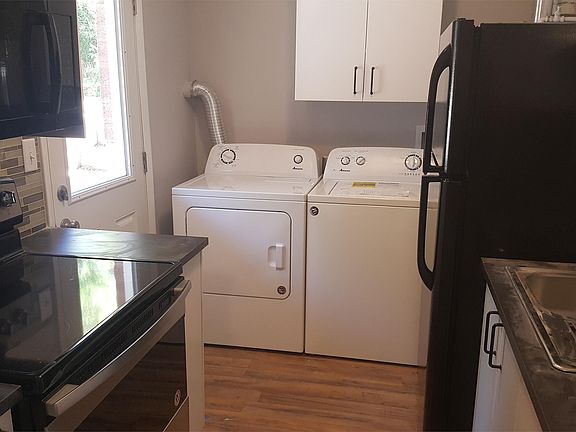 2nd image of 165 E Leslie Ave APT 4