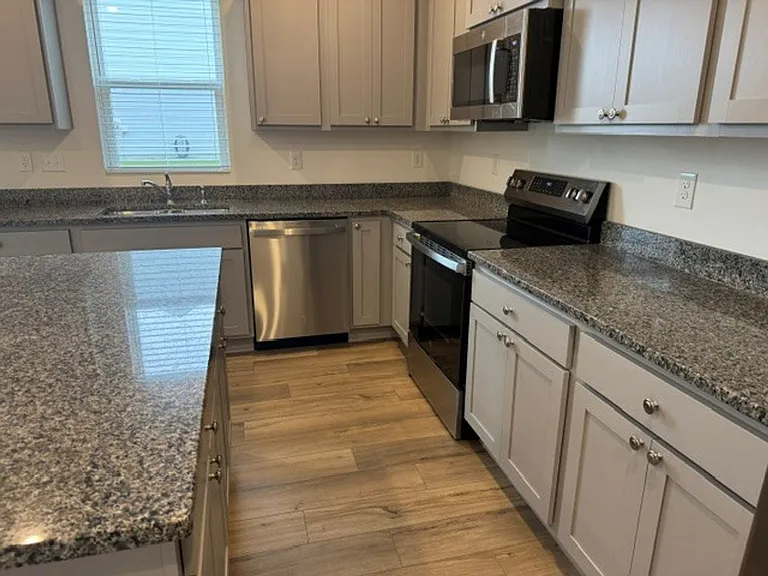 2174 Clifton Rd #E2-208 — Photo 30