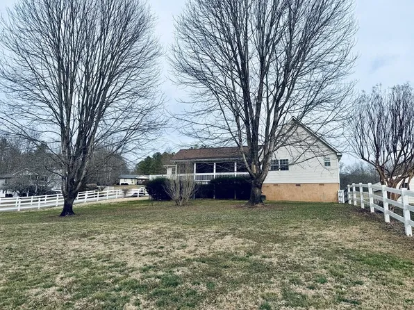 20 Deerbrook Cir, Hayesville, NC 28904