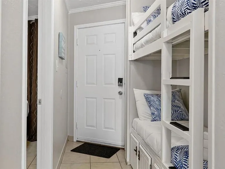 6102 Seawall Blvd #318 — Photo 10