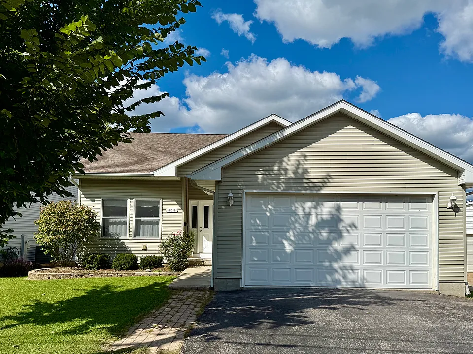 317 Plymouth Ct
