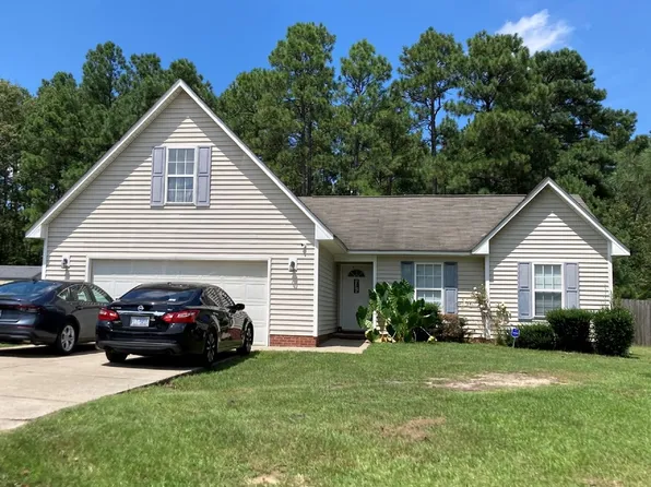 113 Ten Acres Trl, Raeford, NC 28376