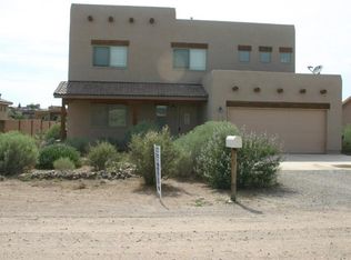 817 6th St NE, Rio Rancho, NM 87124