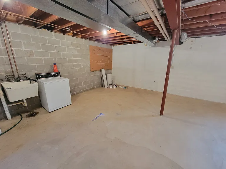 612 4th St N #14 — Photo 26