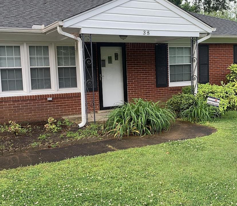 1st image of 38 Waverly Dr