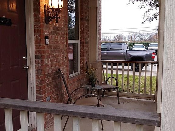 3rd image of 2637 Boedeker Dr