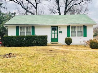 675 Rue Saint Jacques St, Florissant, MO 63031