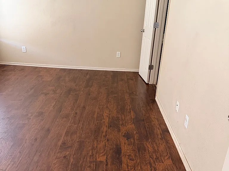 11224 Queen Anne Ave — Photo 11