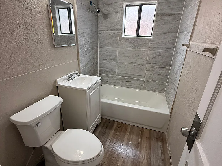 1510 W Yucca Ave #B — Photo 7