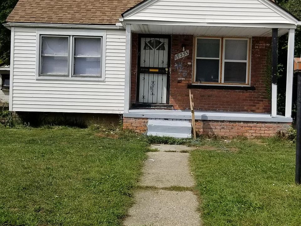 1st image of 19355 Alcoy St