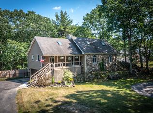 61 Greenleaf Parsons Rd, York, ME 03909