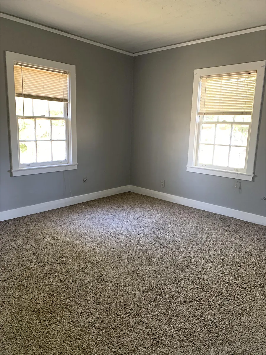 Building Photo - 409 N Whitworth Ave #1