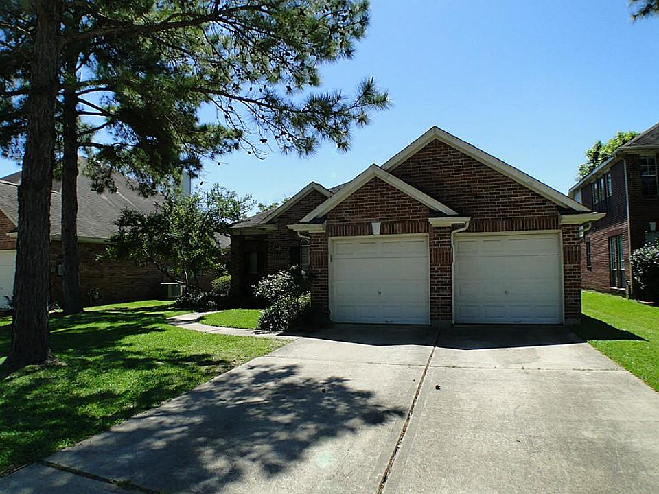 1st image of 15503 Clear Valley Dr