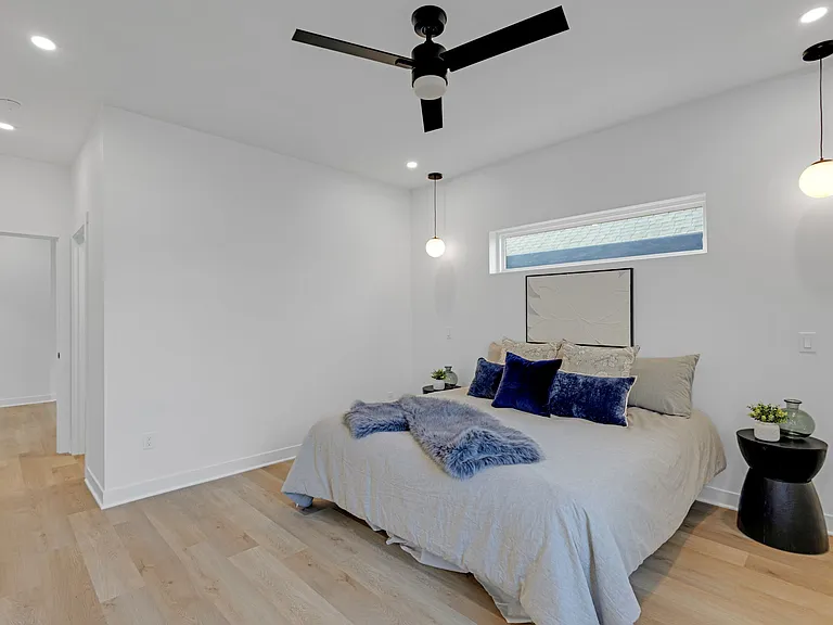 1025 Churchman Ave — Photo 48