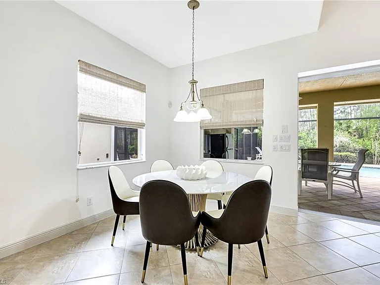 7655 Martino Cir — Photo 13