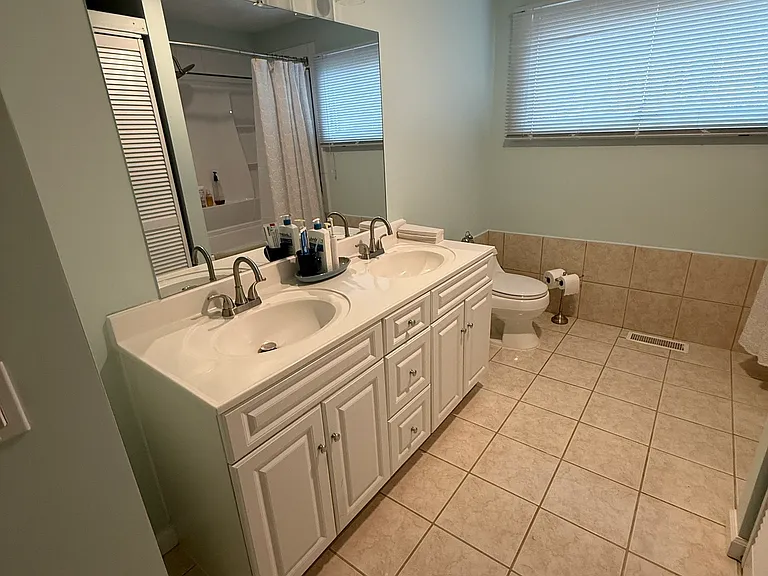 82 Sherry Ln — Photo 14