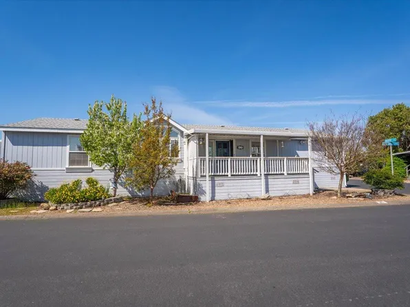 20350 Hole In One Dr Space 89, Redding, CA 96002