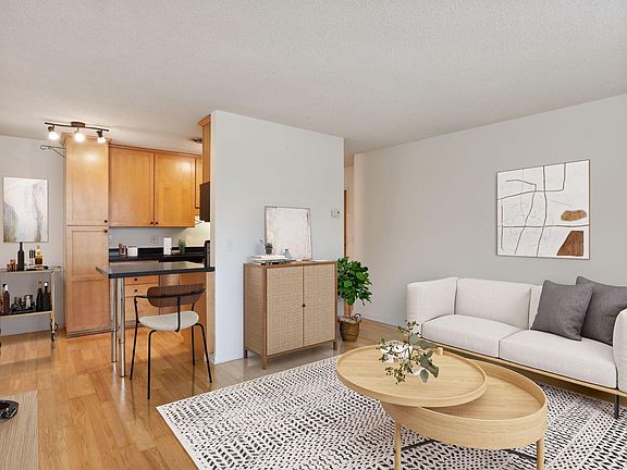 2nd image of 3018 Aldrich Ave S #6A