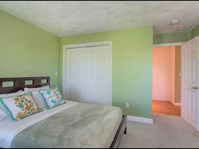 13 Cottage St #1 — Photo 12