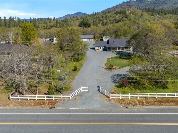 234 Lloyd Dr, Grants Pass, OR 97526