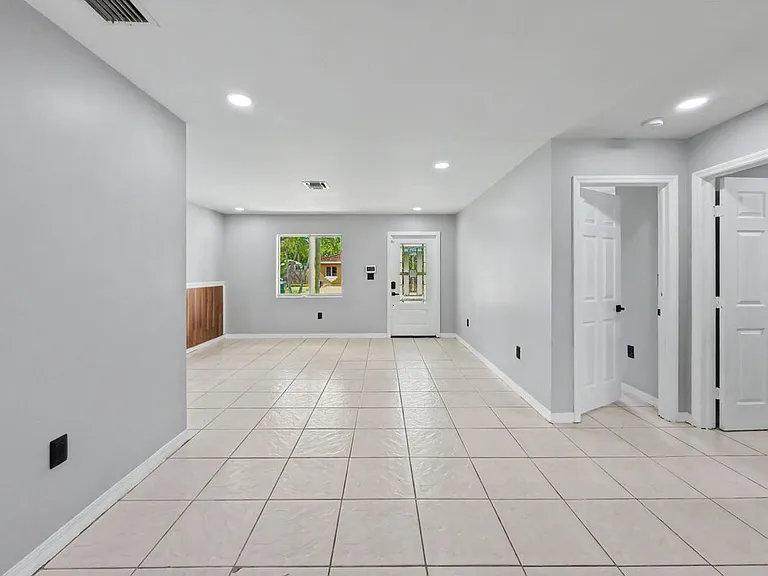 13435 SW 257th Ter — Photo 15