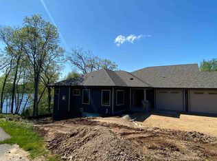 E12273 Timber Rdg, Prairie Du Sac, WI 53578