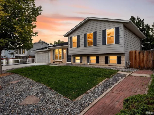 1622 S Salida Way, Aurora, CO 80017